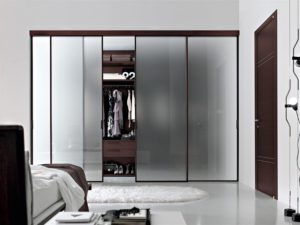 cabine armadio in vetro satinata