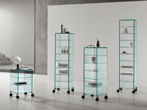 librerie in vetro con ruote