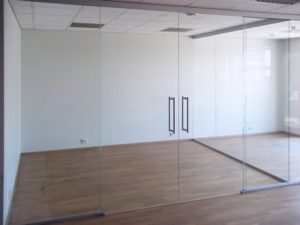 pareti in vetro installazione